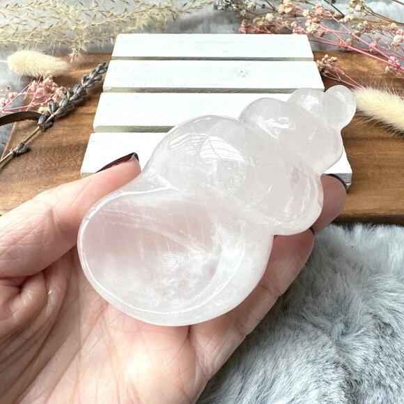 Rose Quartz Seashell Carving - Picture 5 of 8